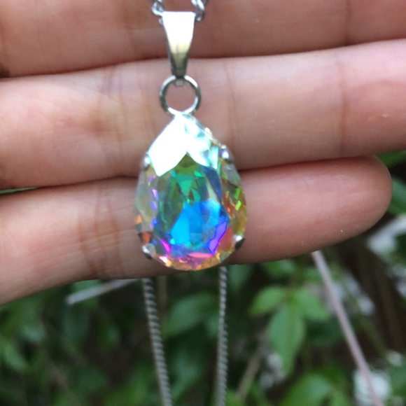 Aurora Borealis Pear Crystal Necklace - Picture 5 of 10